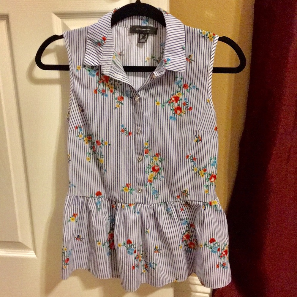 Button Up Flattering Waistline Sleeveless Top