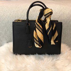 Gold Chain & Panther Printed Scarf