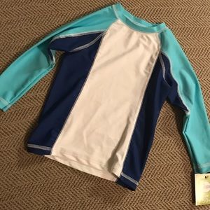 **NWT** Rashguard
