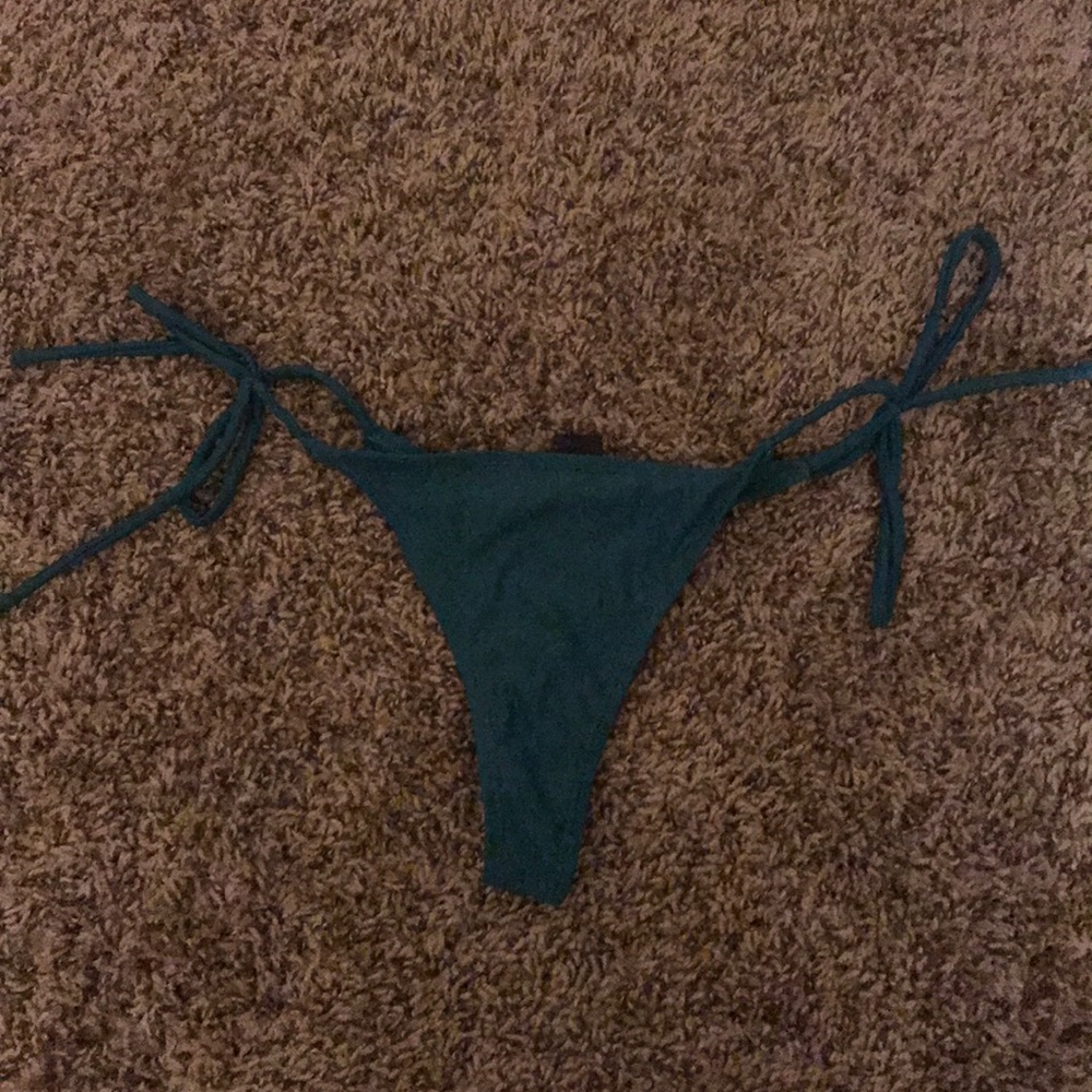 Bikini bottoms