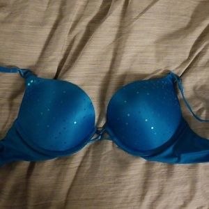 Victoria's Secret bombshell bra