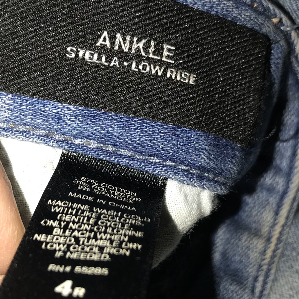 Jeans - Picture 2 of 3