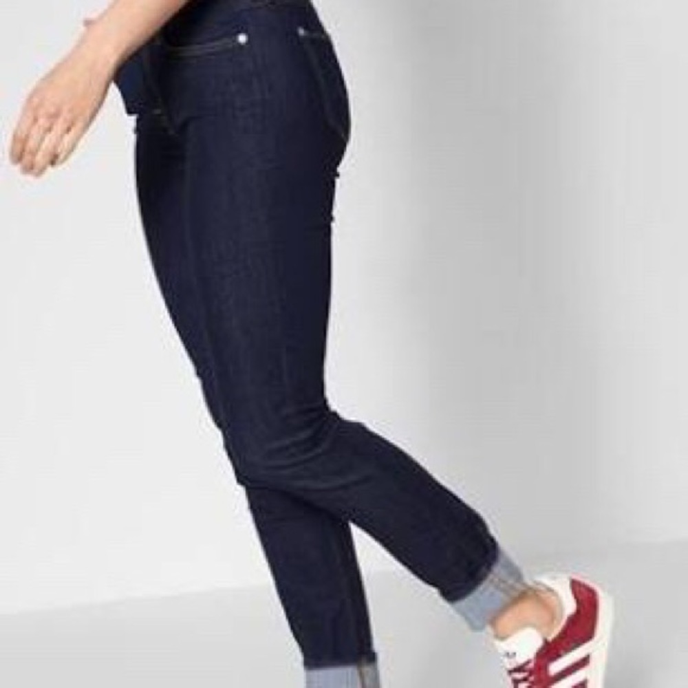 7 FOR ALL MANKIND ROXANNE JEANS.