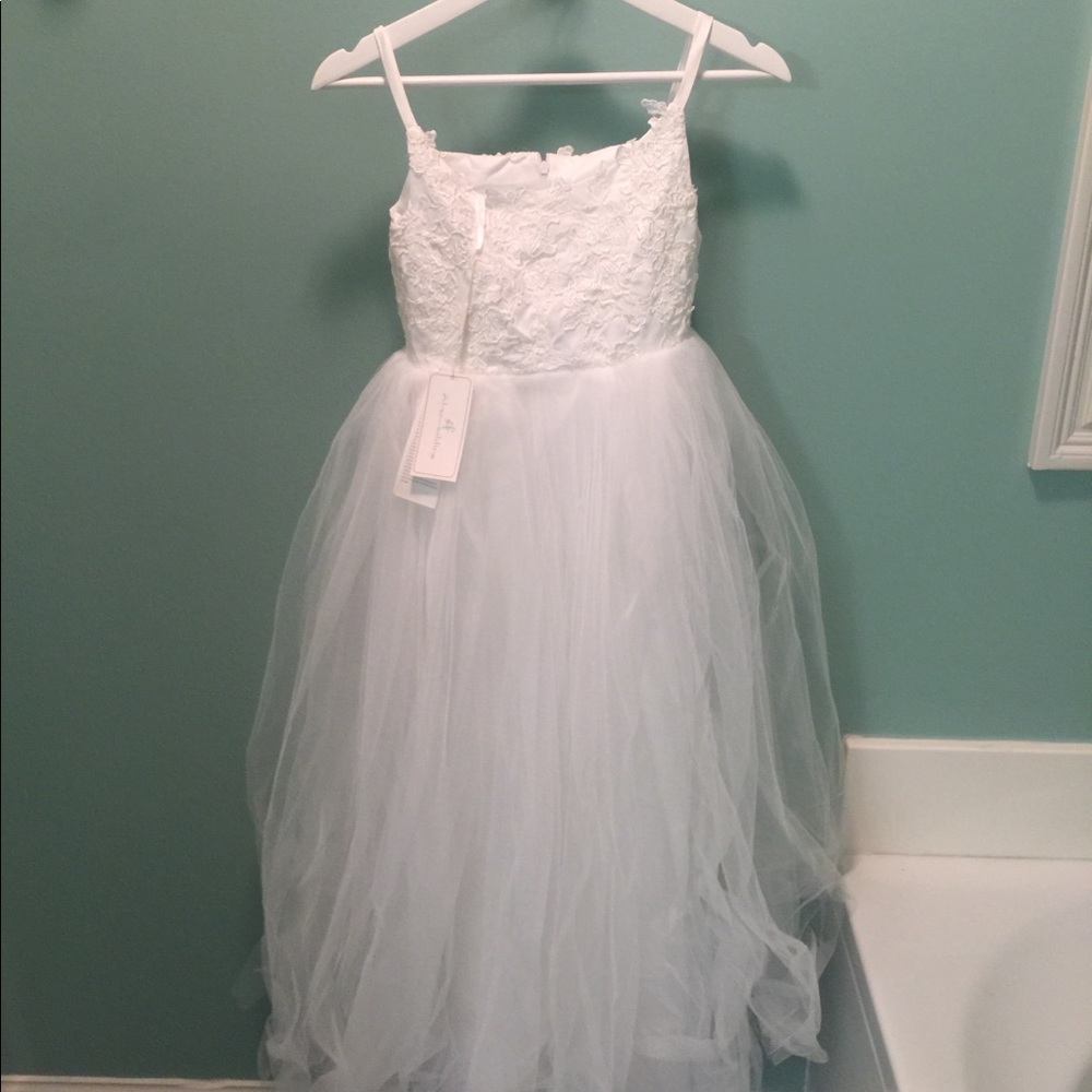 Brand New 10-11 yr Bridesmaid Dress with Petticoat