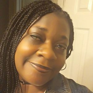 Meet your Posher, Casandra