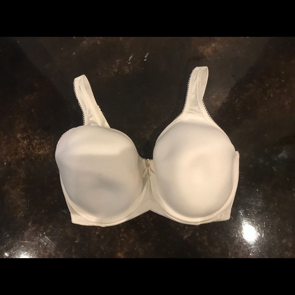 Size 32G Wacoal bra