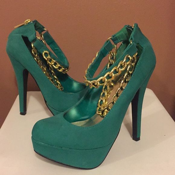 Charlotte Russe Shoes - Pumps