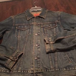 Beautiful Vintage 1969 Gap jean jacket