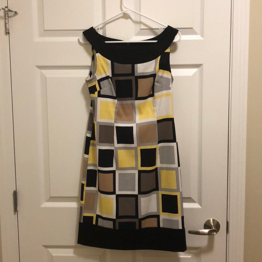 Beautiful dress for spring/summer!