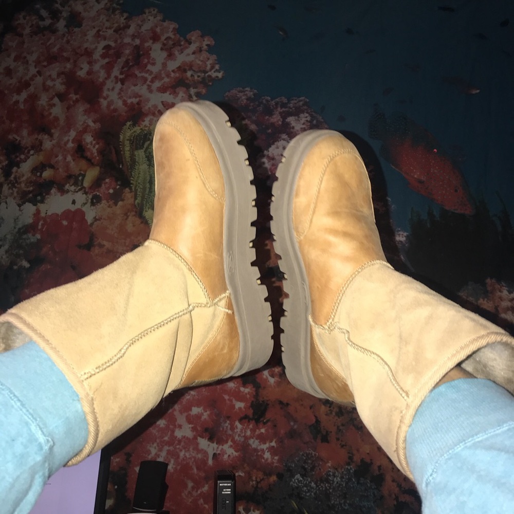 Skecher ugg boots