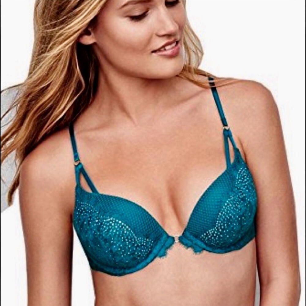 *NWT* Victoria's Secret Very Sexy Crystal Bra- 36C