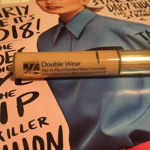 Estēe Lauder "Double Wear" Stay-in-Place Concealer
