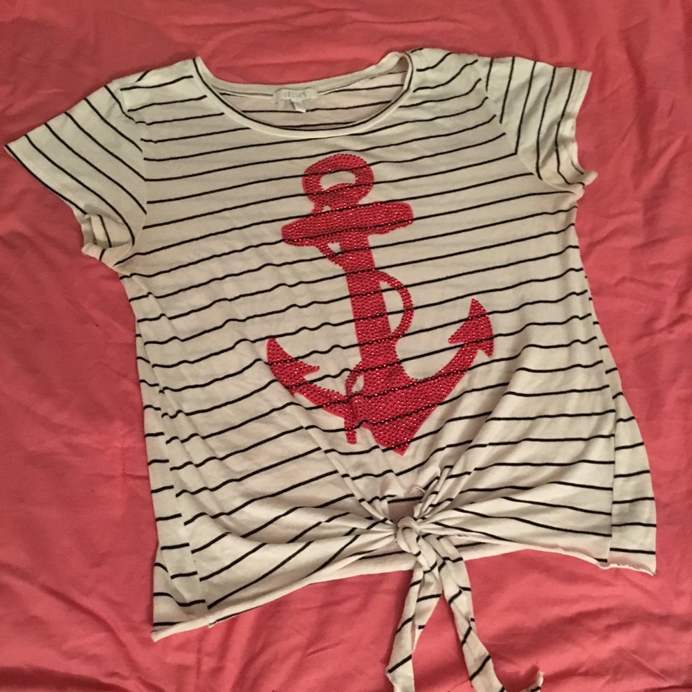Delia’s nautical T-shirt size large