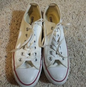 Women's white lowtop converse