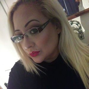 Meet your Posher, Divine