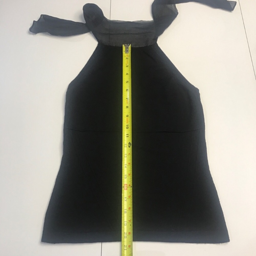Burberry high neck halter sweater - Picture 5 of 8