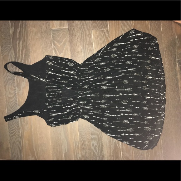 ROMPER AND DRESS BUNDLE - Picture 5 of 6