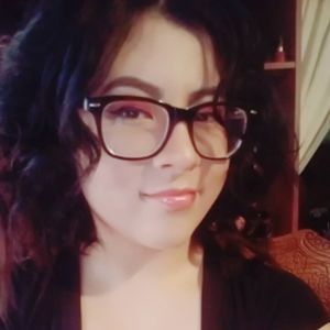 Meet your Posher, Mayra