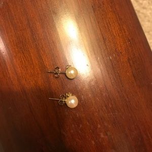 Pearl earrings with diamond