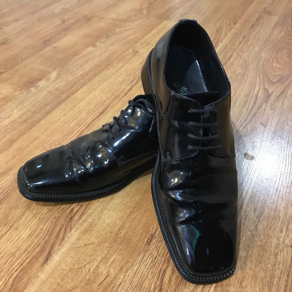 Black shoes
