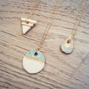 Essential oil diffuser necklace youngliving