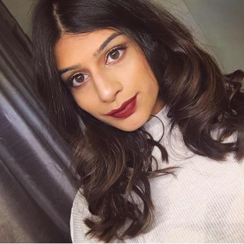 Meet your Posher, Komal