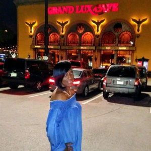 Meet your Posher, Perette