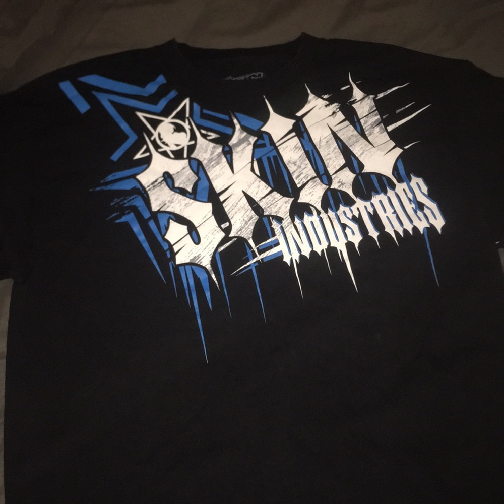 Men's skin industries shirt NWOT