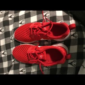 Red Nike’s