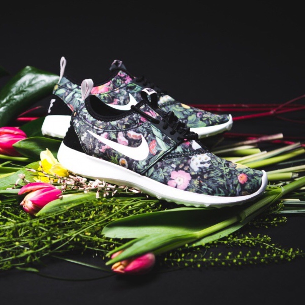 LAST PAIR🌸Nike Juvenate Floral SE Casual Shoes - Picture 4 of 8