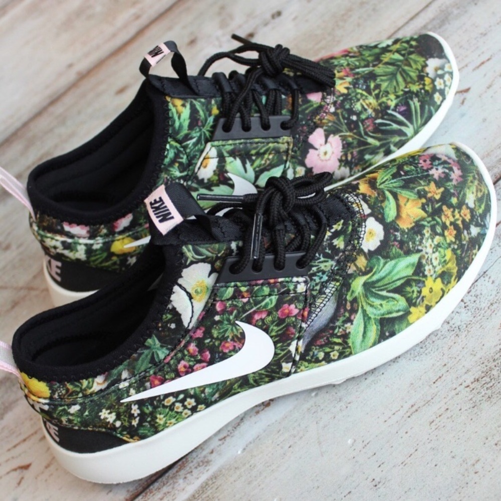 LAST PAIR🌸Nike Juvenate Floral SE Casual Shoes - Picture 3 of 8
