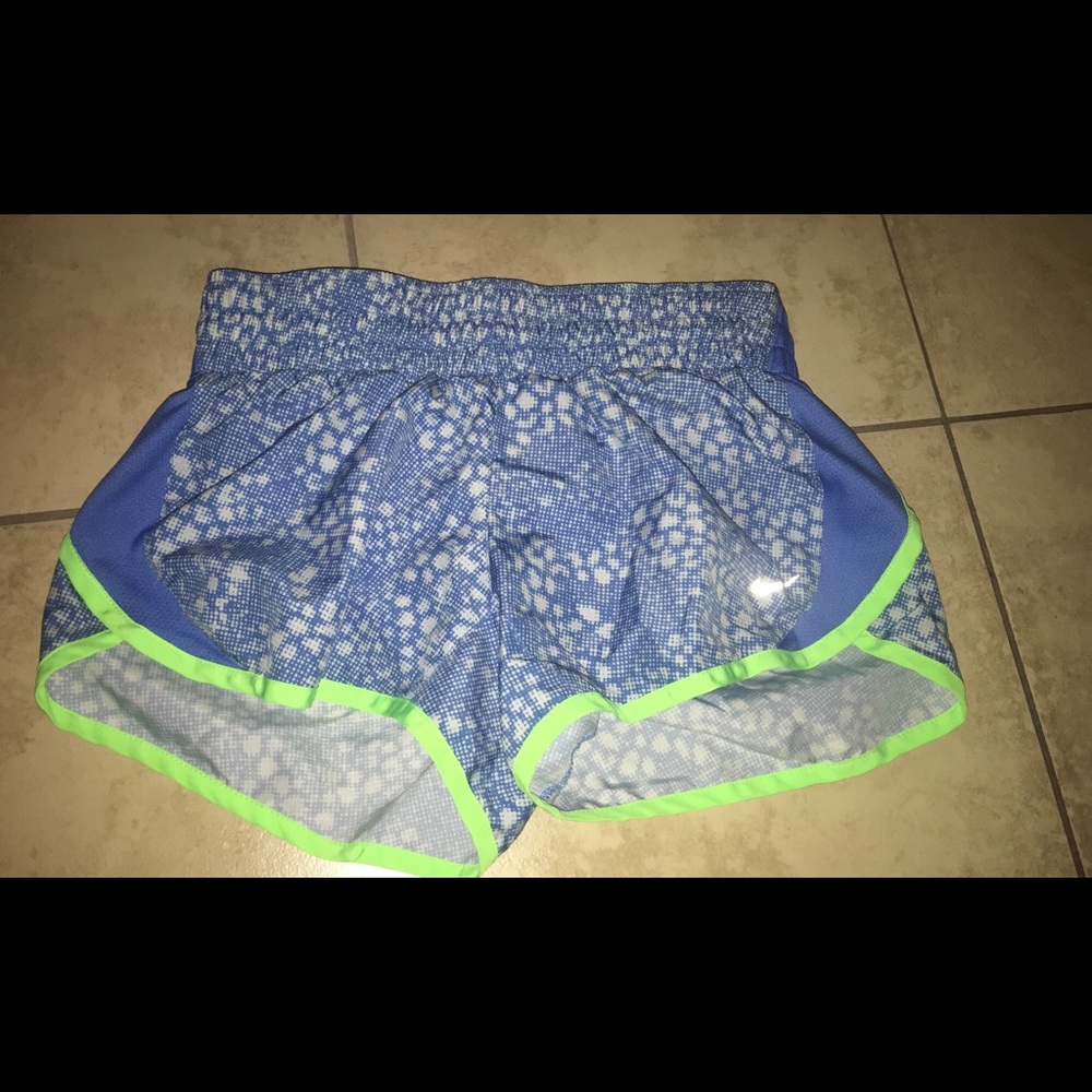 Women Nike shorts
