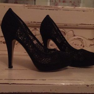 Black lace shoes