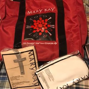 3 BAGS!!! Tote, makeup and small cross body