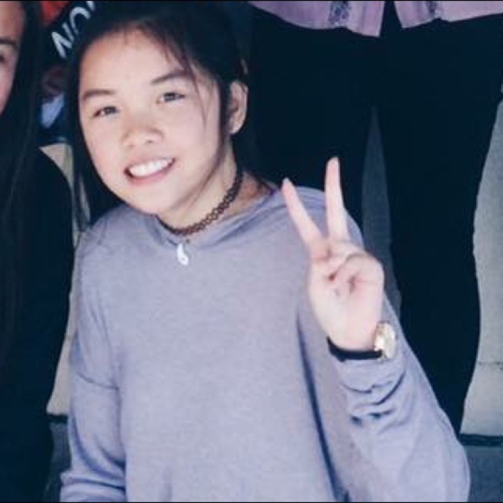 F21-  V-neck thin hoodie