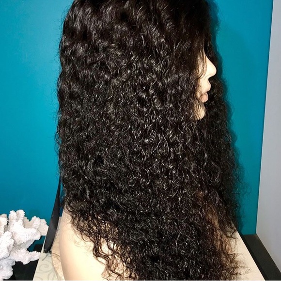 Peruvian Curl 180% Density 24” Lace Frontal - Picture 2 of 6