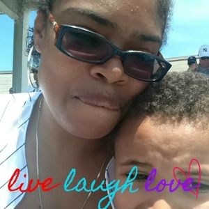 Meet your Posher, Christina