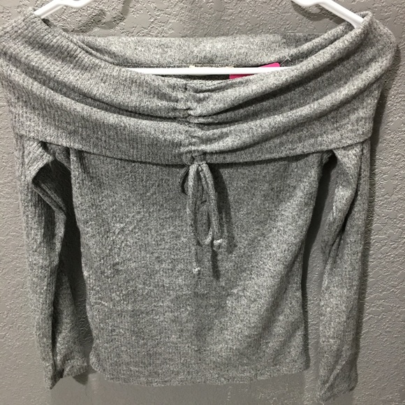 Tops - Gray Ribbed Off-The-Shoulder Top