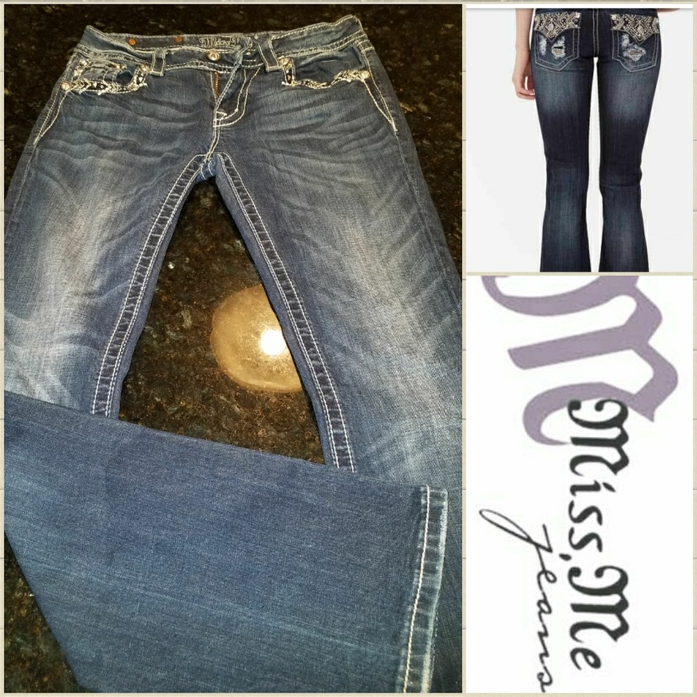 BUCKLE EXCLUSIVE  MISS ME HARDWARE BOOT