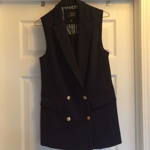 Sleeveless Blazer (XS Tall)
