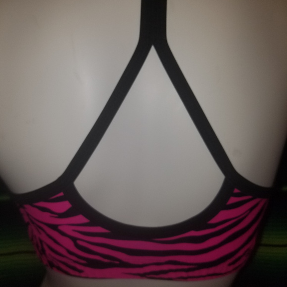 Trendy Trends Pink & Blk Zebra Print CropTop NWOT - Picture 2 of 5