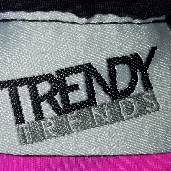 Trendy Trends Pink & Blk Zebra Print CropTop NWOT - Picture 3 of 5