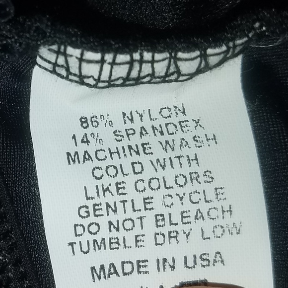 Trendy Trends Black w/pink fringe Crop Top NWOT - Picture 4 of 5