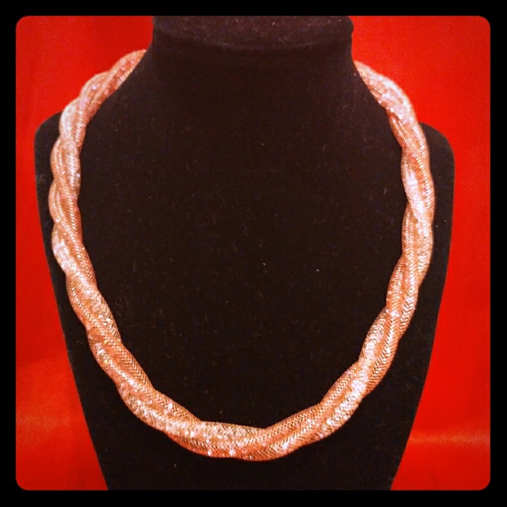 🌺Brand New🌺Sparkle Pink Mesh Chocker