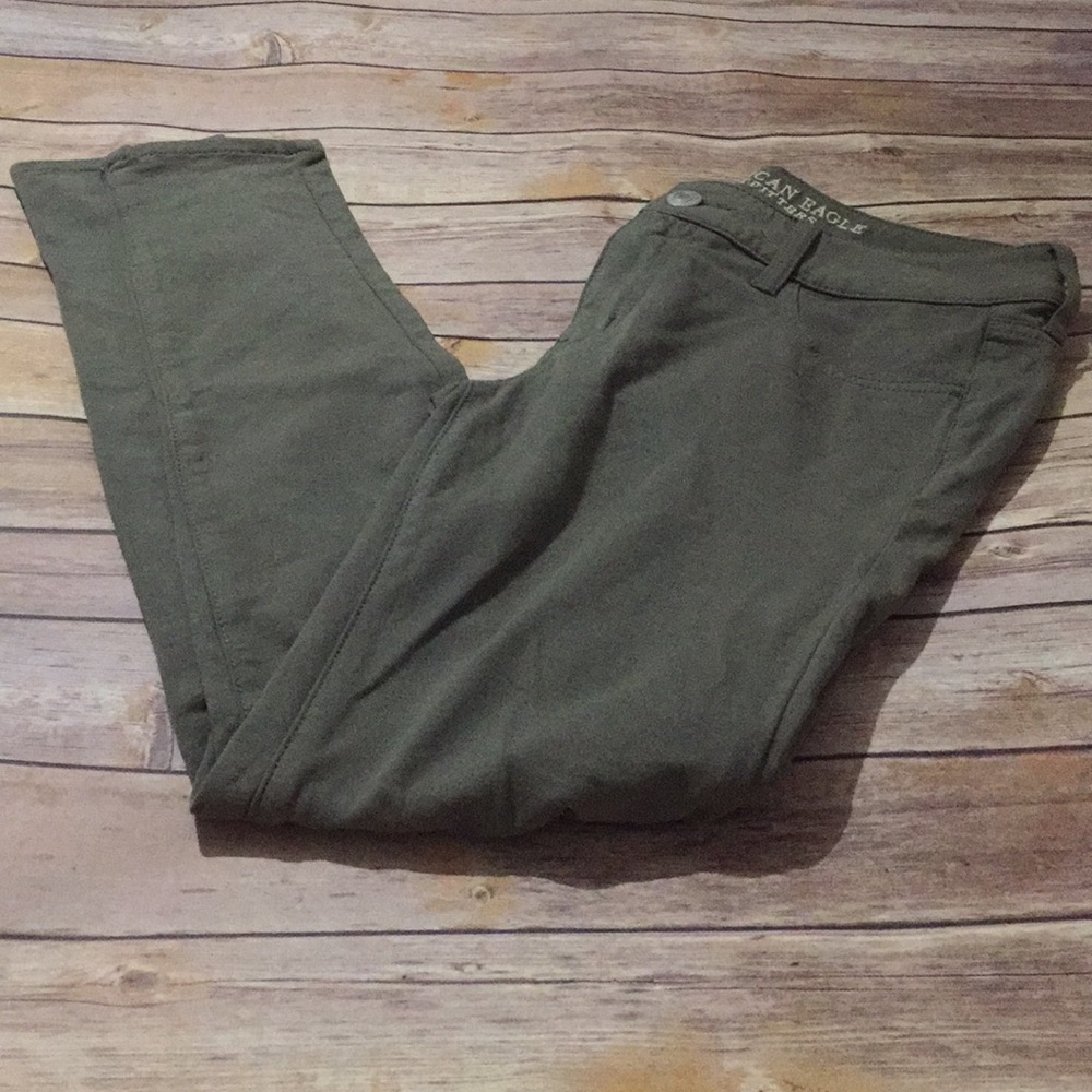 American Eagle Green Super Stretch Jeggings