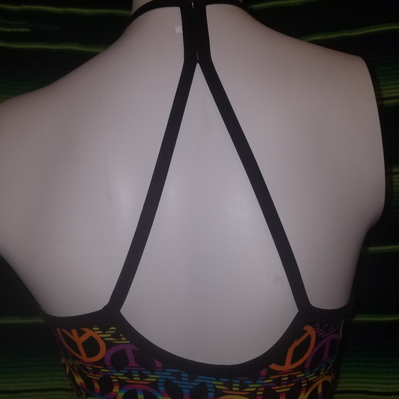 Trendy Trends Peace Sign Crop Top NWOT - Picture 2 of 5