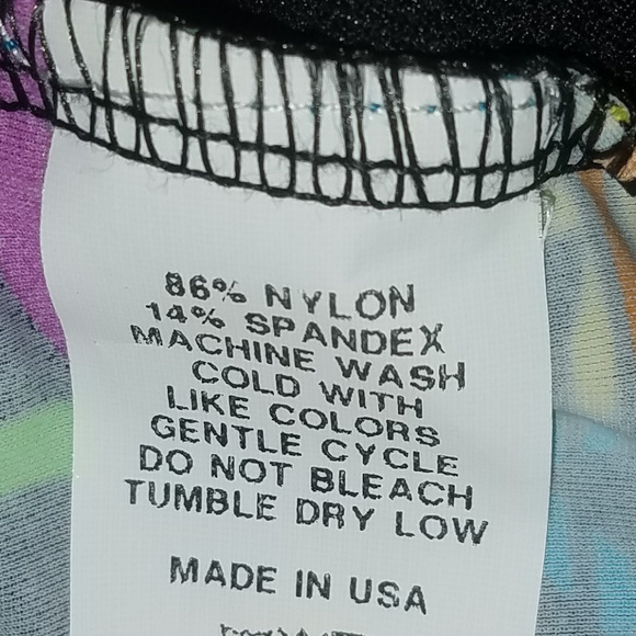 Trendy Trends Peace Sign Crop Top NWOT - Picture 4 of 5