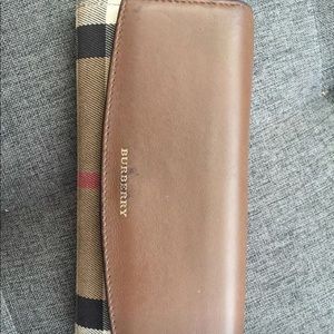 Burberry wallet