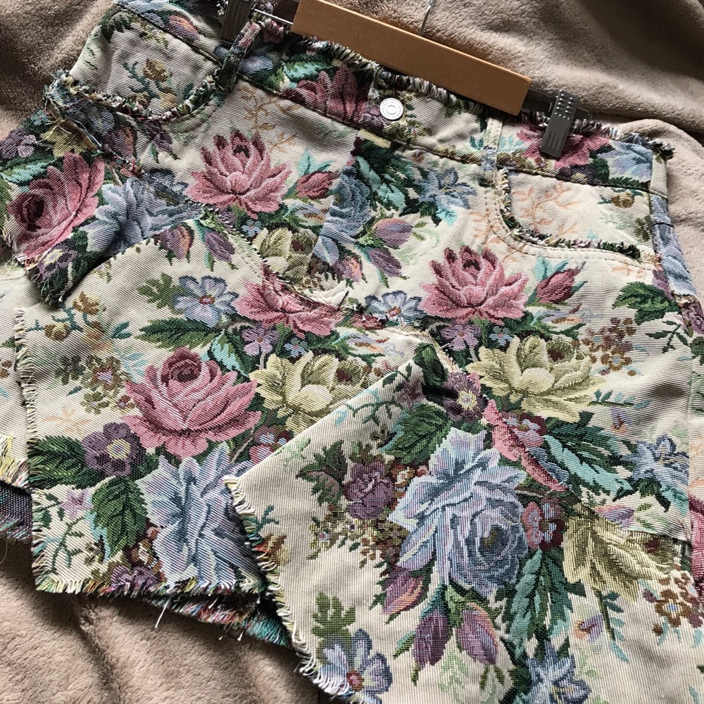 Sold Zara Floral Jacquard Mini Frill Frayed Skirt - Picture 7 of 8