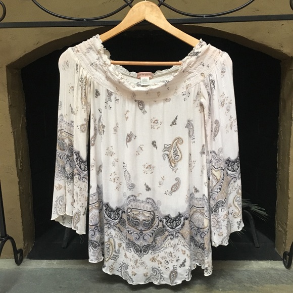 Urban Outfitters Paisley Off The Shoulder Shirt - Picture 1 of 3